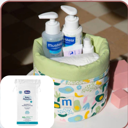 Cesto con prodotti:
Fluido senza risciaqu, spray cambio,olio corpo e quadrotti